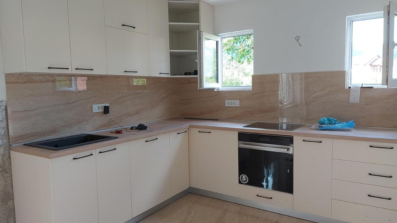 Rooms Lida & Friendly Home Πλαβ Εξωτερικό φωτογραφία