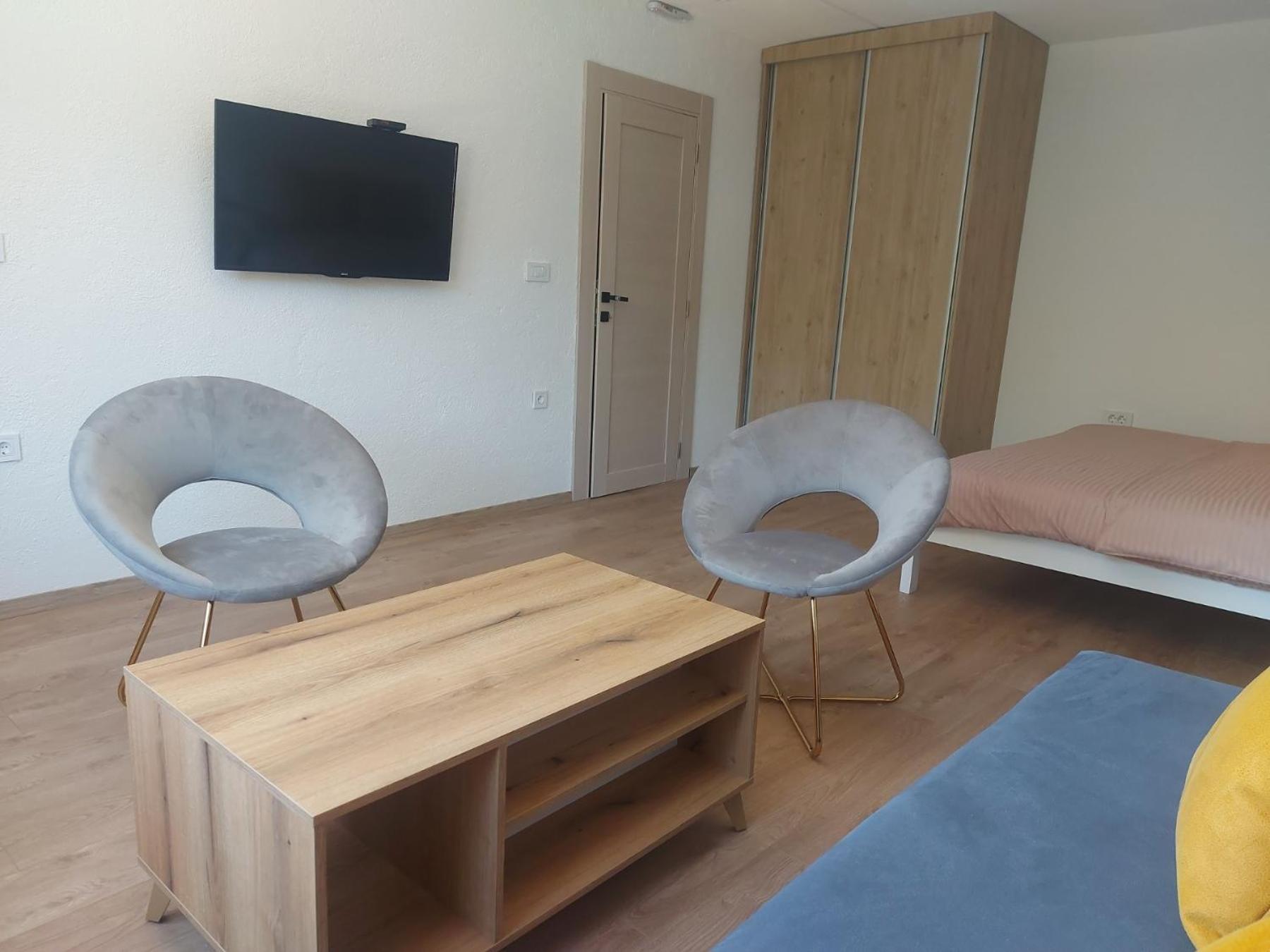 Rooms Lida & Friendly Home Πλαβ Εξωτερικό φωτογραφία