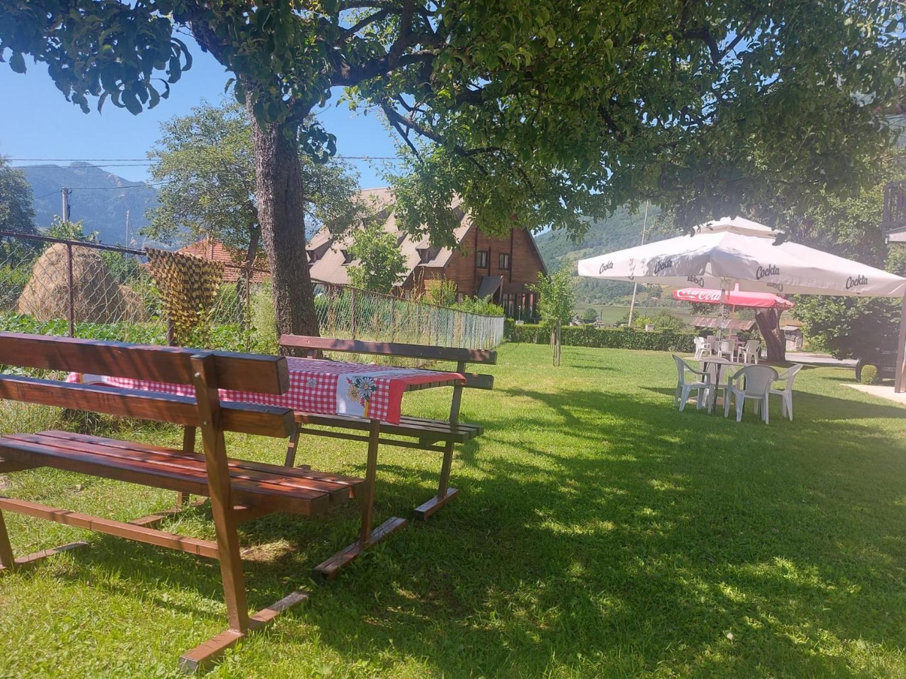 Rooms Lida & Friendly Home Πλαβ Εξωτερικό φωτογραφία