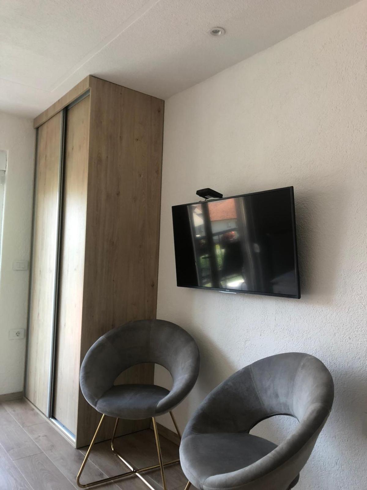 Rooms Lida & Friendly Home Πλαβ Εξωτερικό φωτογραφία