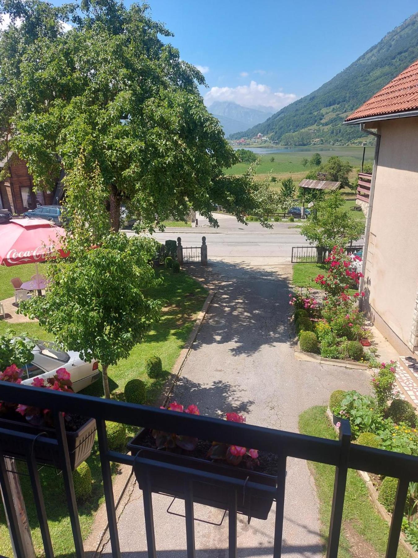 Rooms Lida & Friendly Home Πλαβ Εξωτερικό φωτογραφία