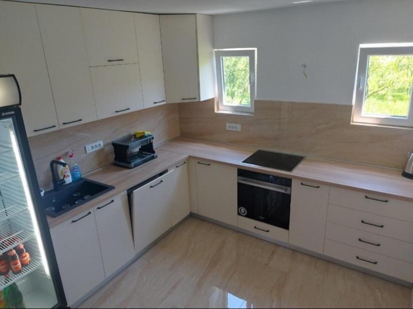 Rooms Lida & Friendly Home Πλαβ Εξωτερικό φωτογραφία